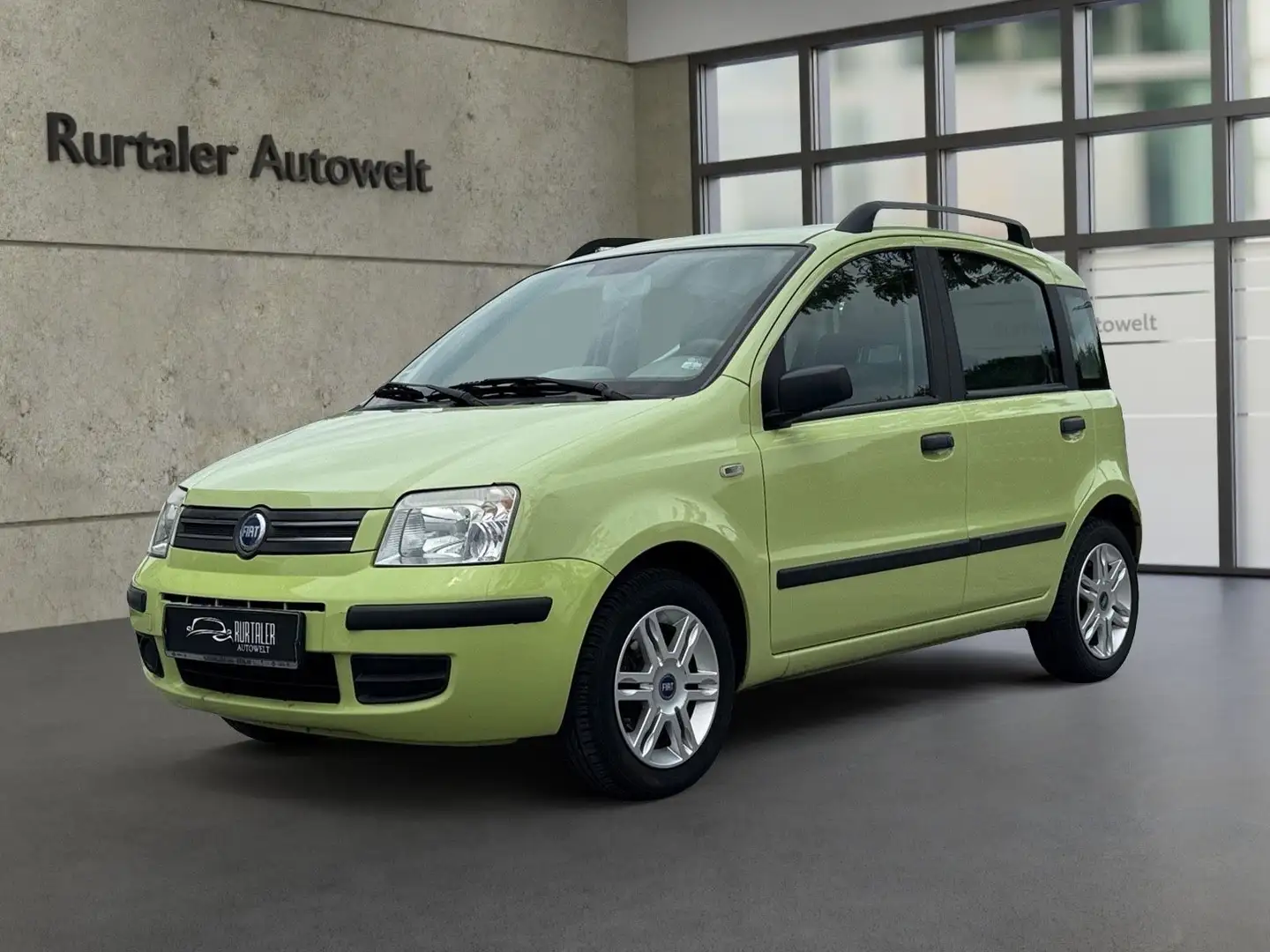 Fiat Panda 1.2 8V Emotion *AUTOMATIK*KLIMAAUT*PDC*TÜV Gelb - 1