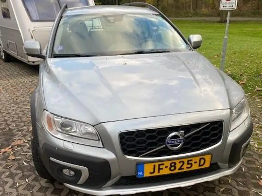 Volvo XC70 2016 из Европы — купить под ключ