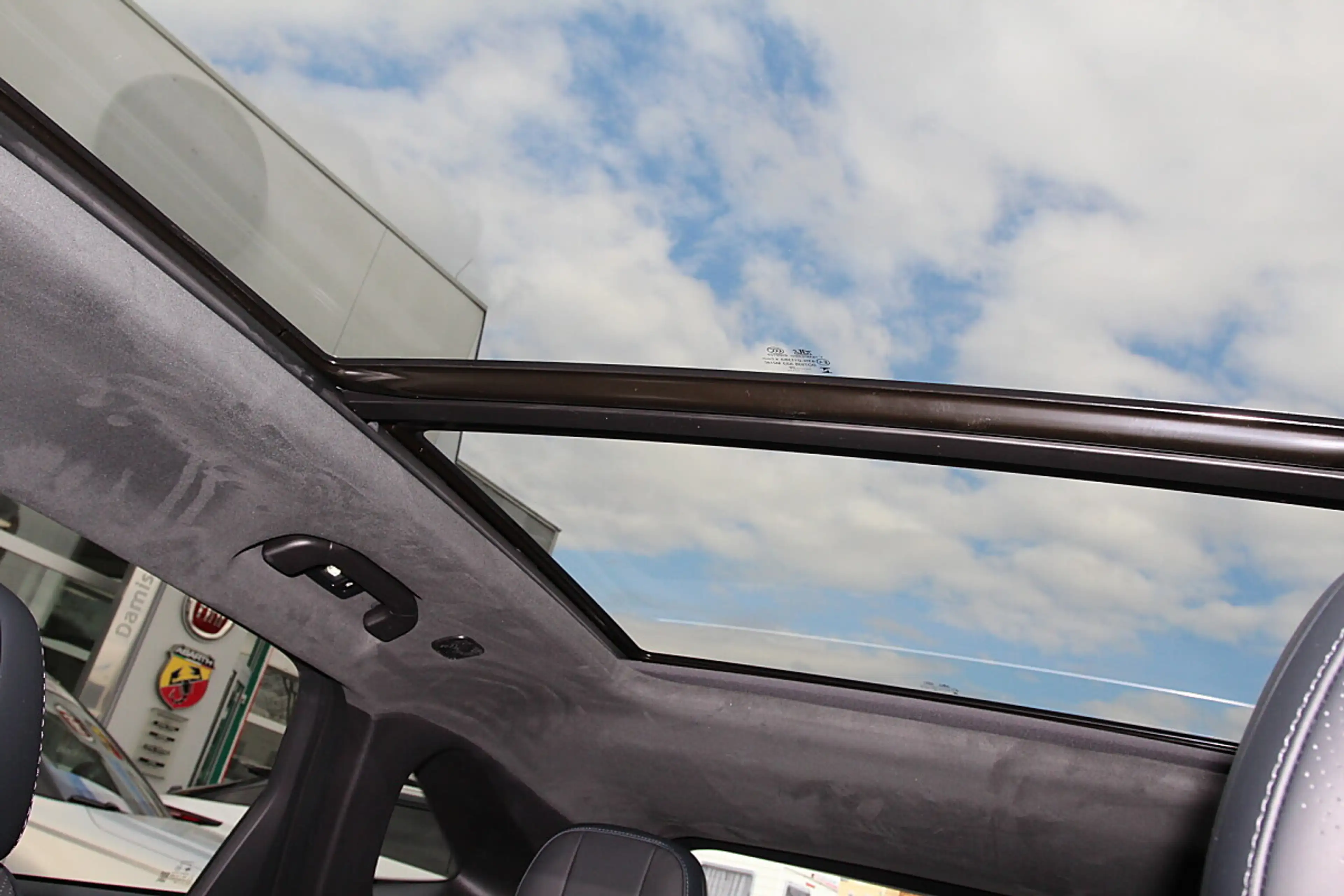 Omoda 9 PHEV 1.5TGDi Premium Line AWD — photo 15