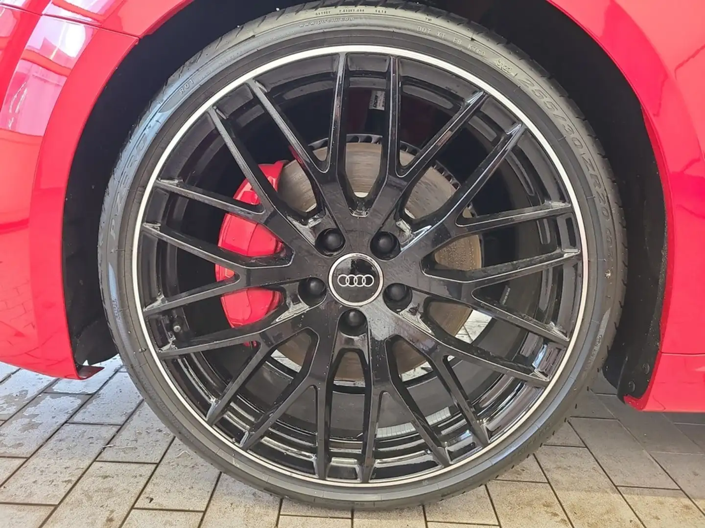 Audi TTS Coupé TFSI quattro competition plus SALE Red - 2