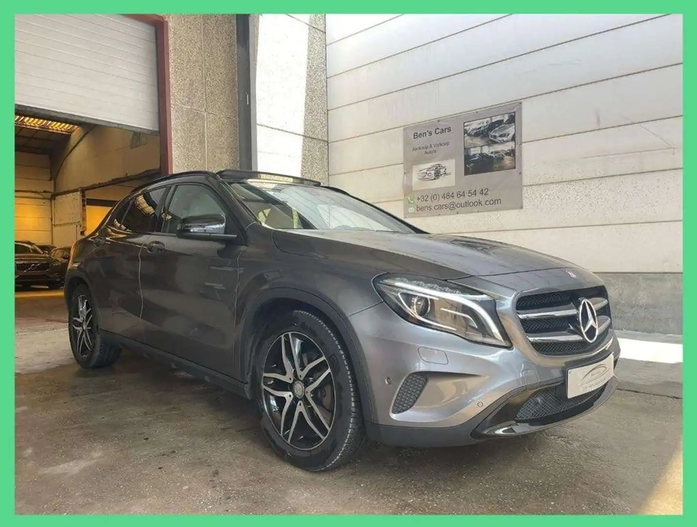 Mercedes-Benz GLA 200 Automaat *Panoramische Dak/GPS * Gris - 1
