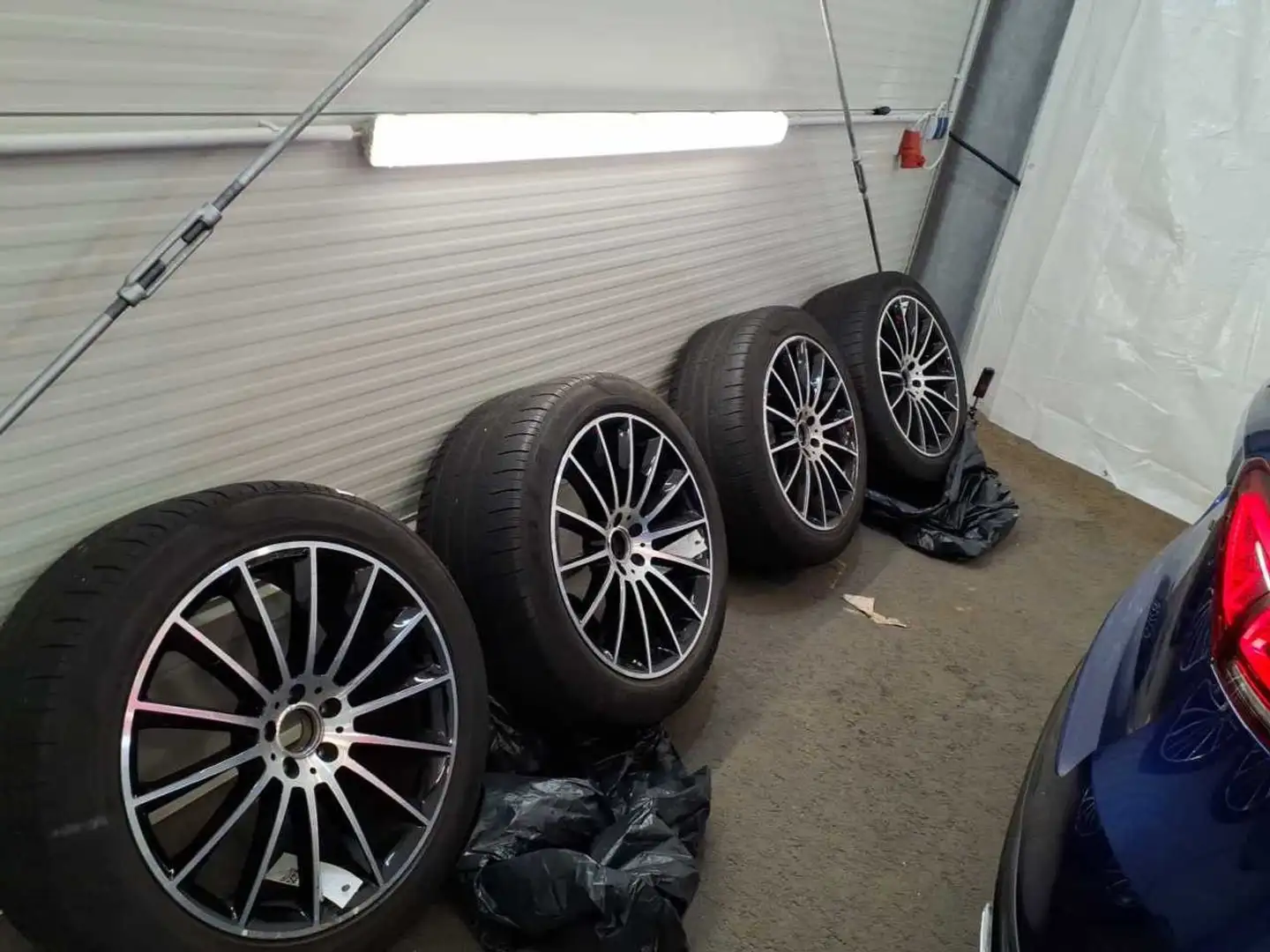 Mercedes-Benz GLE 350 de 2x AMG 21*Burmest*AHK*Kamera*Night*DA Bleu - 2