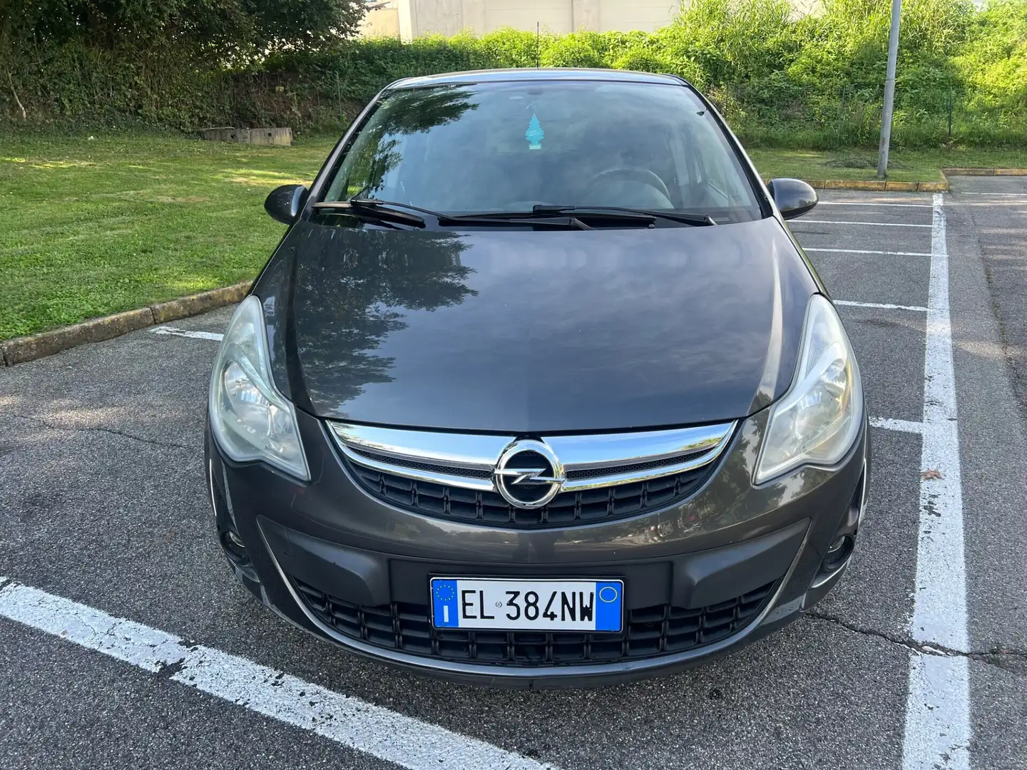 Opel Corsa Corsa 1.2 5 porte Sport Grigio - 2