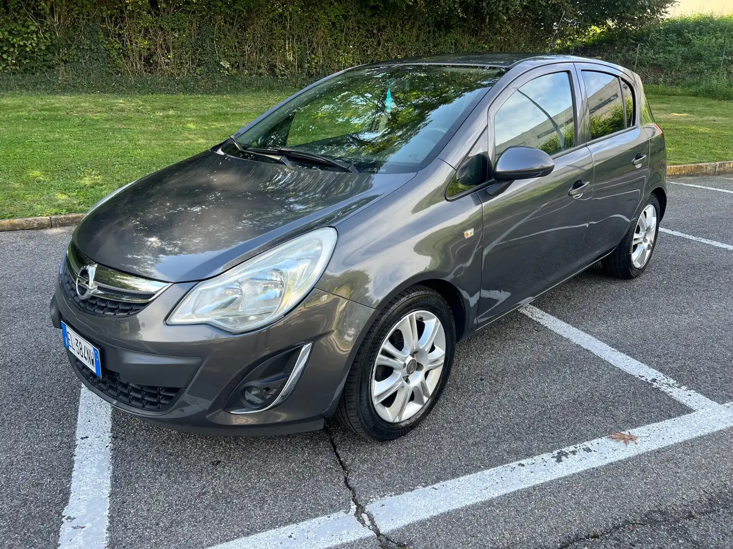 Opel Corsa Corsa 1.2 5 porte Sport Grigio - 1