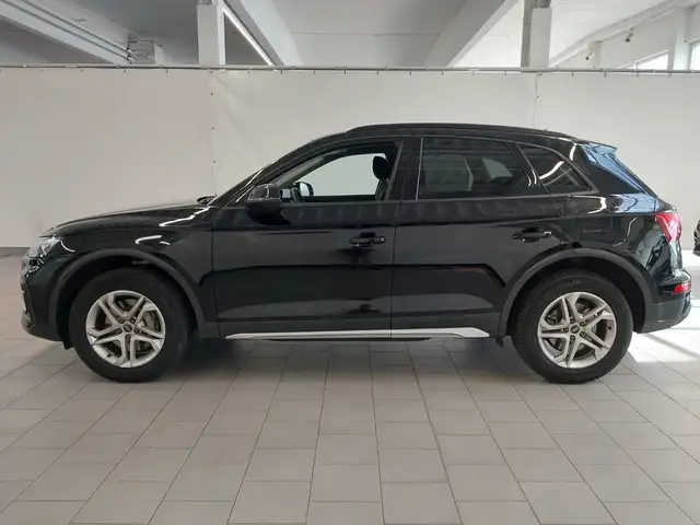 Audi Q5 view 7