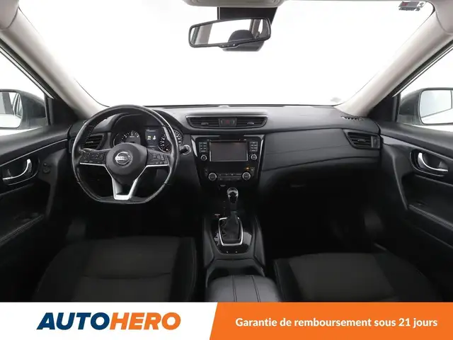 Nissan X-Trail view 12