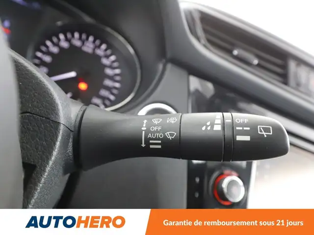 Nissan X-Trail view 24