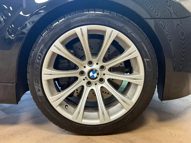 BMW M5 view 7