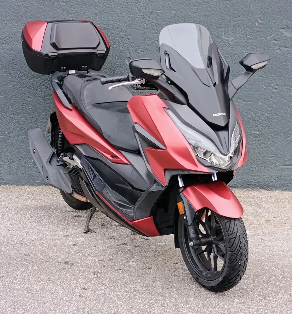 Honda Forza 125 Rouge - 1