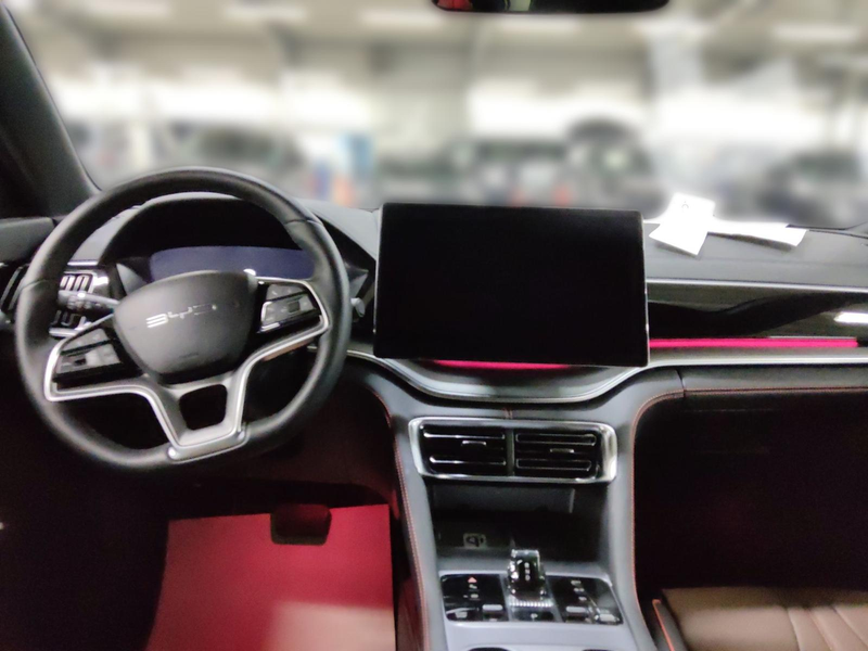 BYD Seal U DM-i 1.5 PHEV Design AWD Leder Pano 360 — photo 9