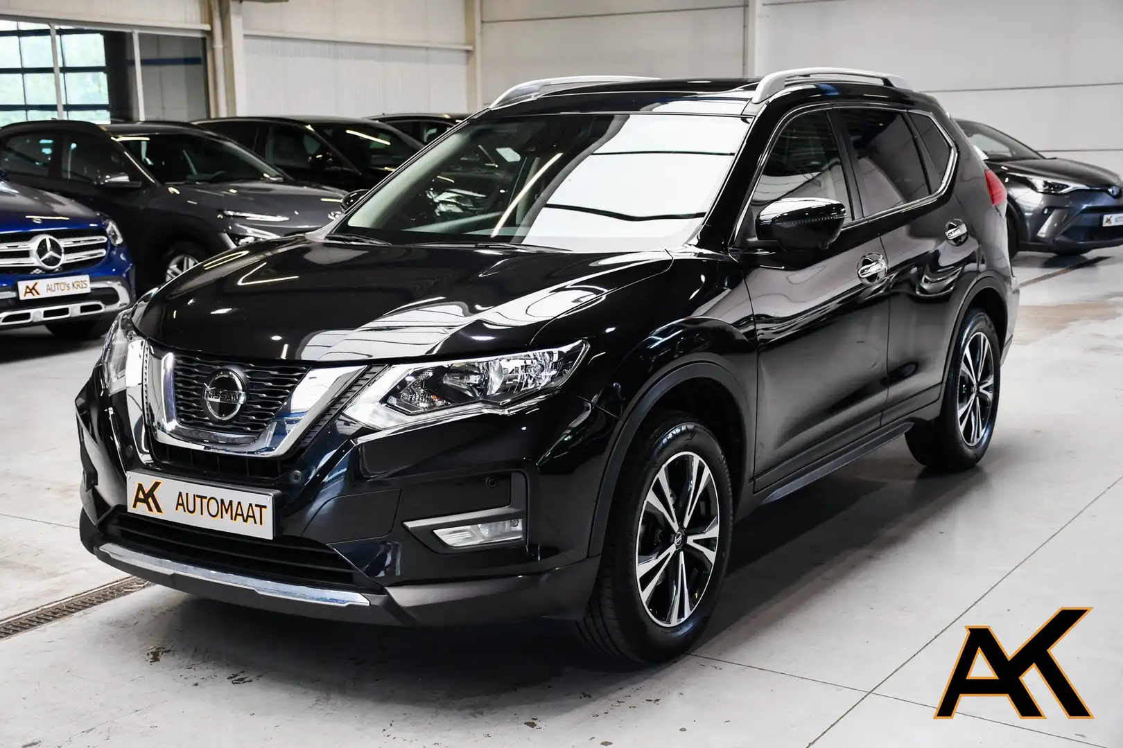 Nissan X-Trail X-Trail 1.3 DIG-T N-Connecta 5pl Automaat - NAVI Zwart - 1