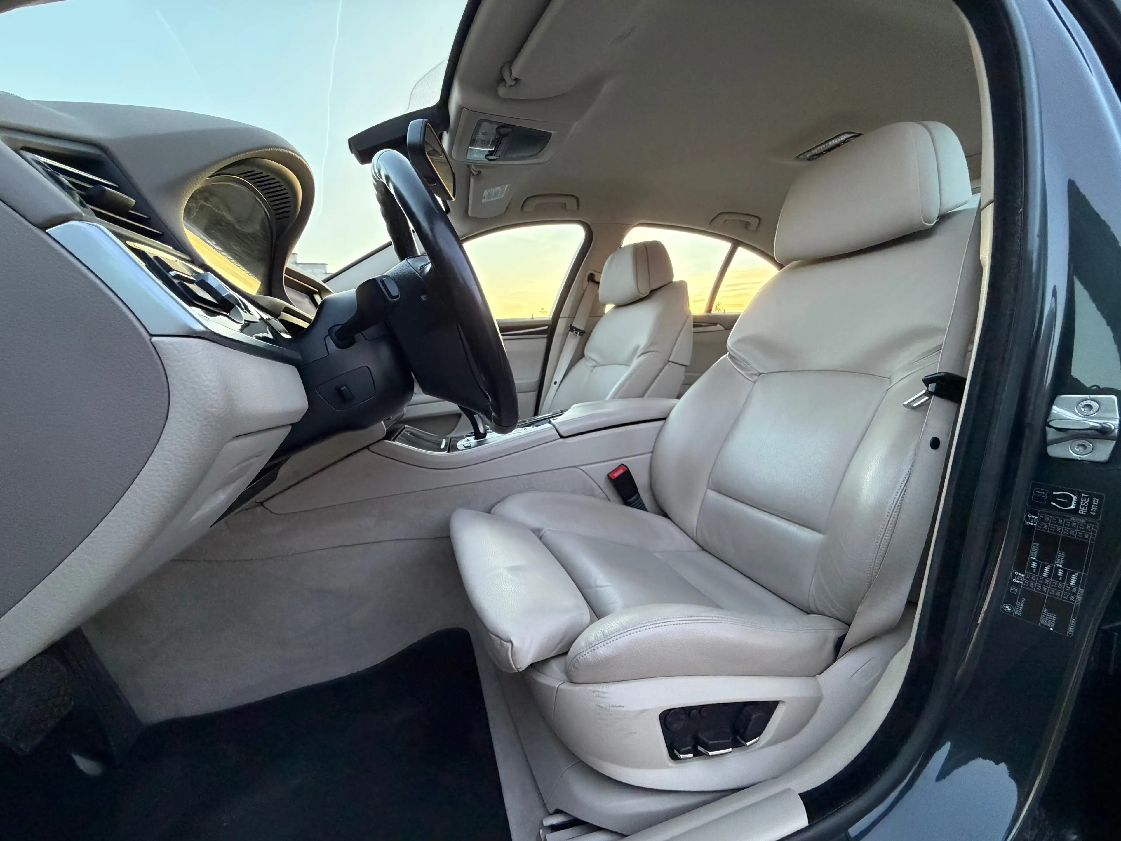 BMW 523 i * INDIVIDUAL * AUTOMATIC * NAVIGATIE * LEDER * — photo 12