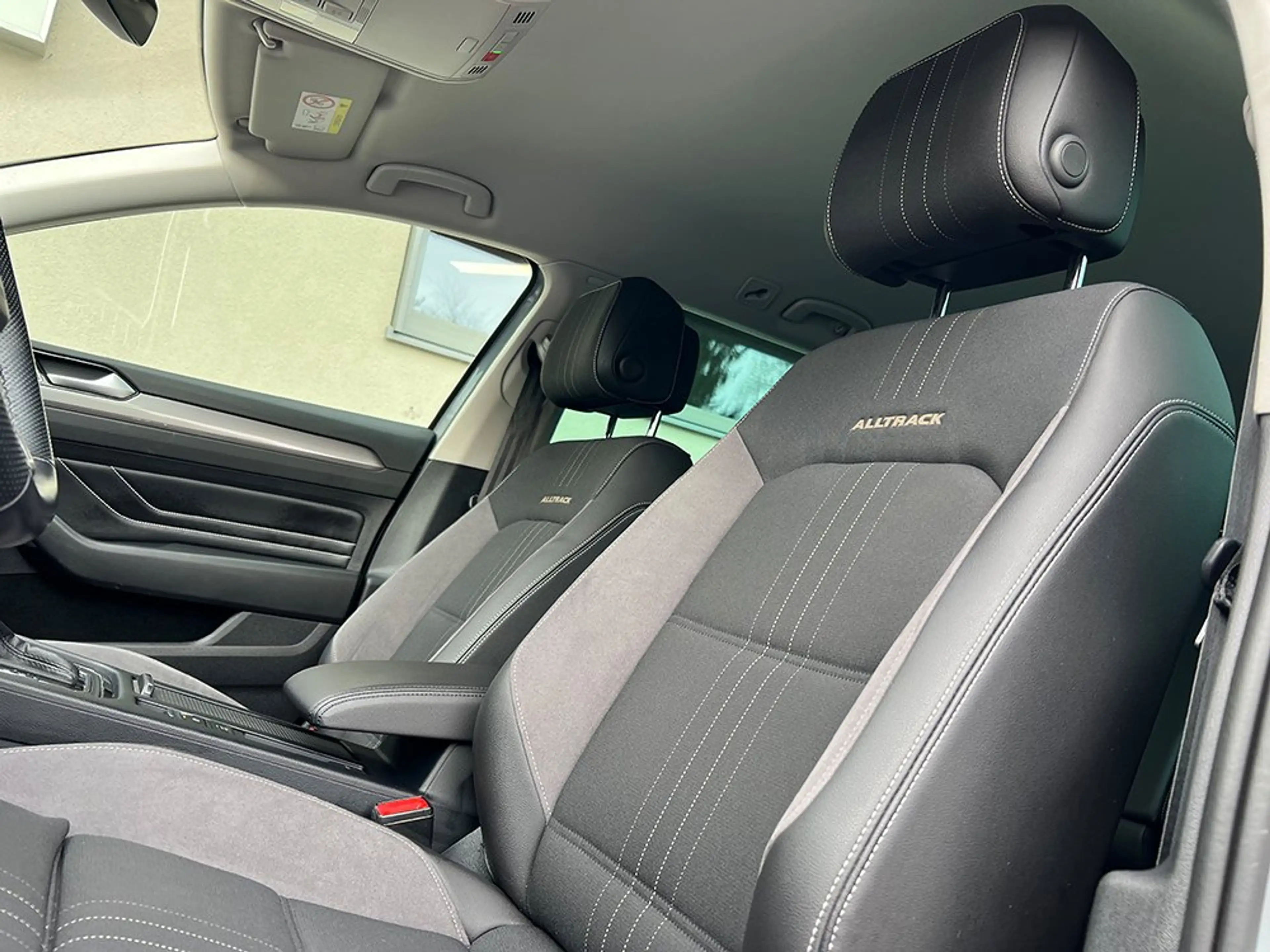 Volkswagen Passat Alltrack Passat Alltrack 2,0 TDI SCR 4Motion DSG — photo 11