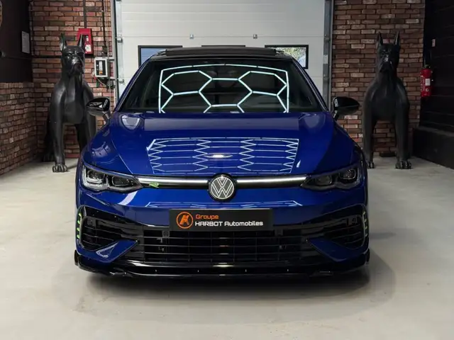 Volkswagen Golf view 2