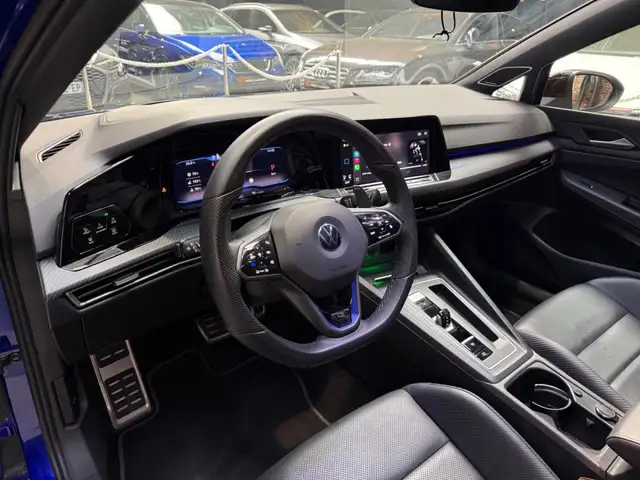 Volkswagen Golf view 9