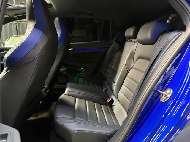Volkswagen Golf view 10