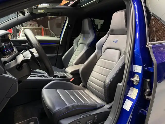Volkswagen Golf view 7