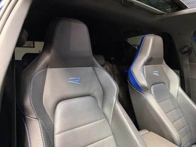 Volkswagen Golf view 13