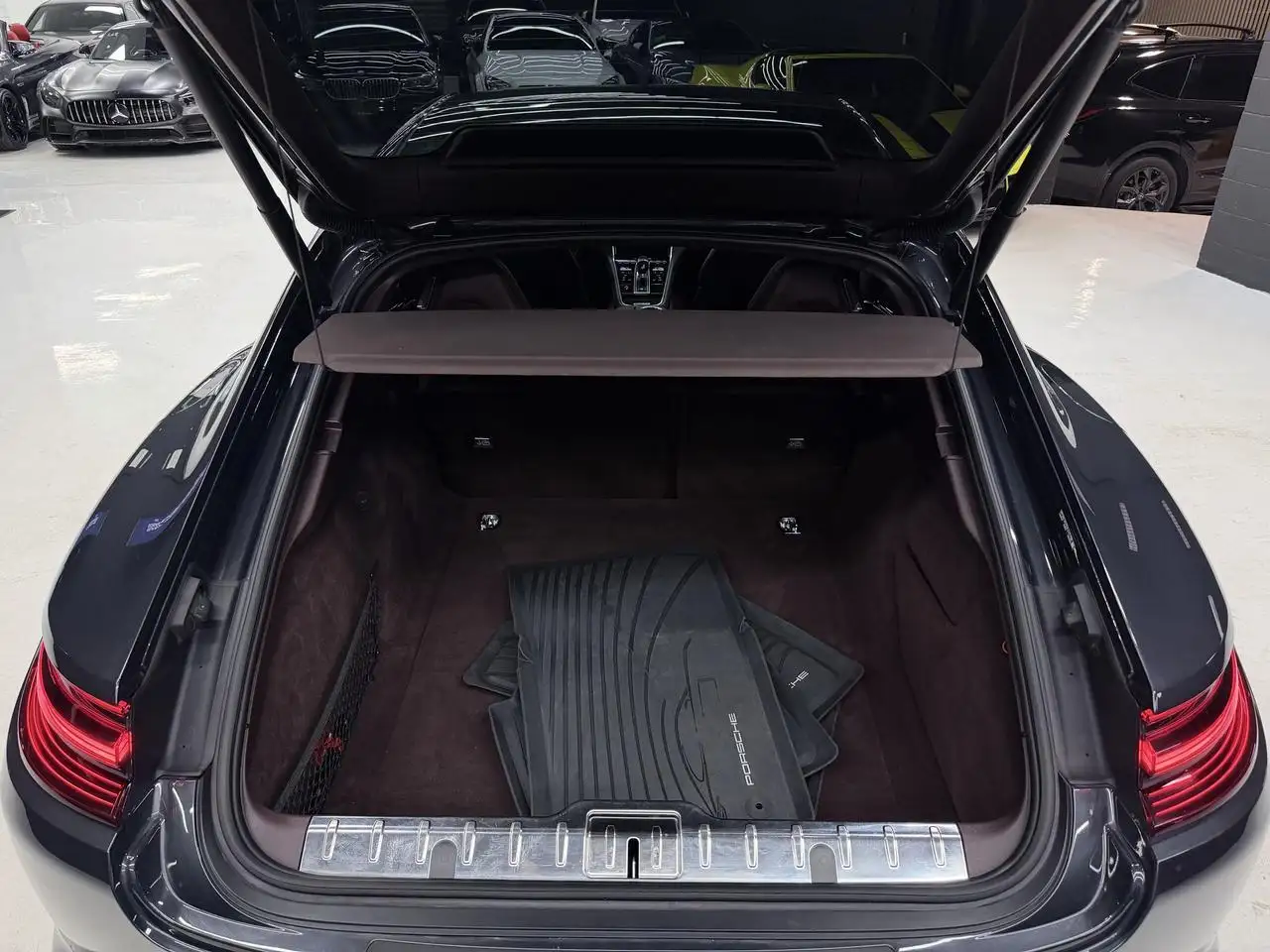 Porsche Panamera photo Porsche Panamera