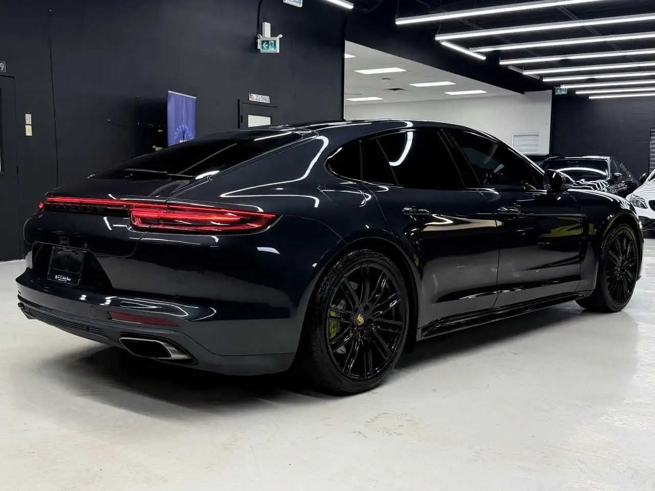 Porsche Panamera photo Porsche Panamera