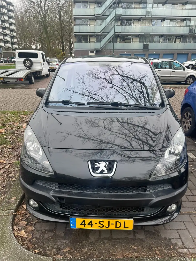 Peugeot 1007 1007 1.6-16V Sporty Чёрный - 1