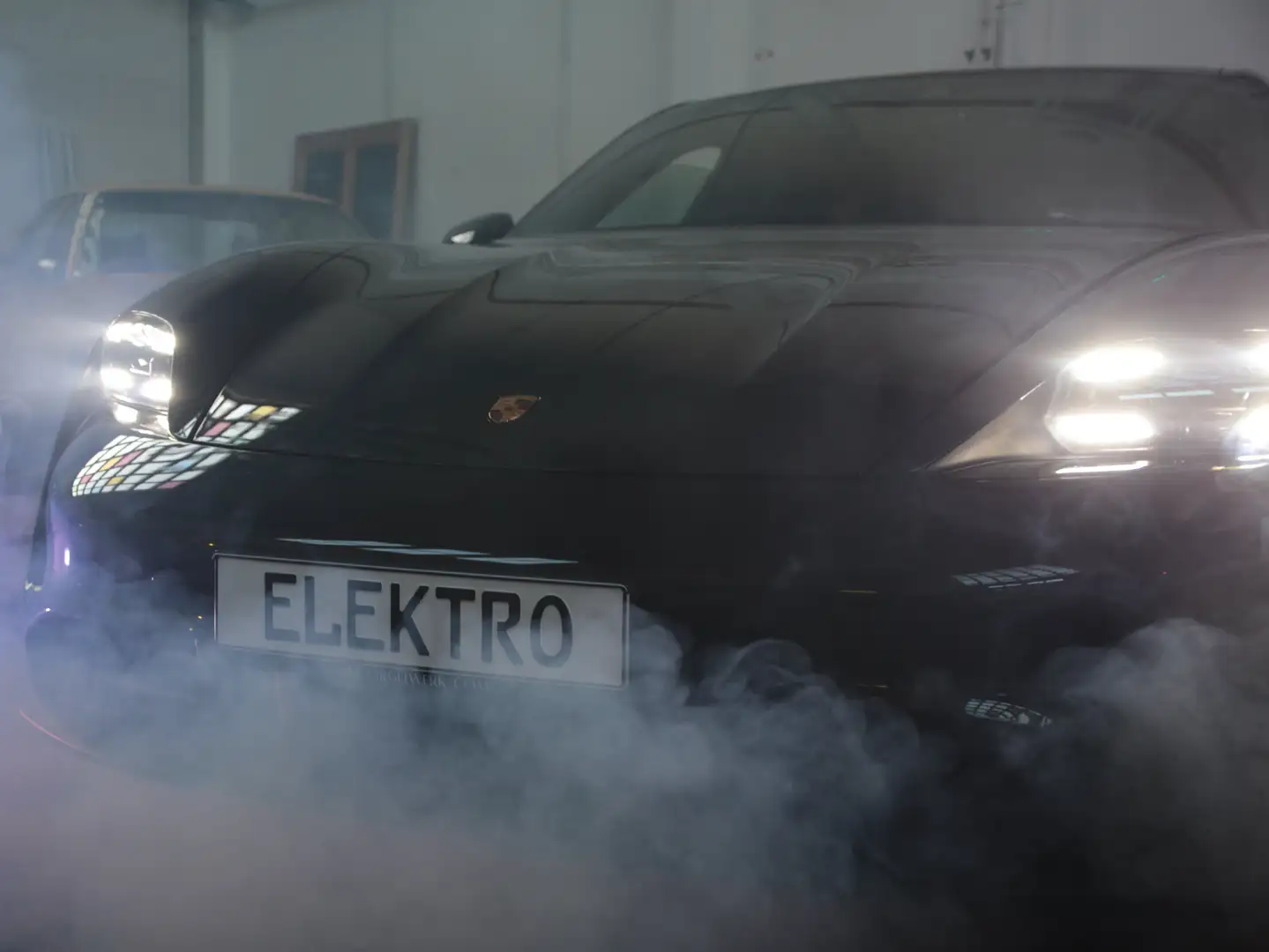Porsche Taycan 4 S - mit AVILOO-Premium-Batterie-Zertifikat!! Fekete - 1