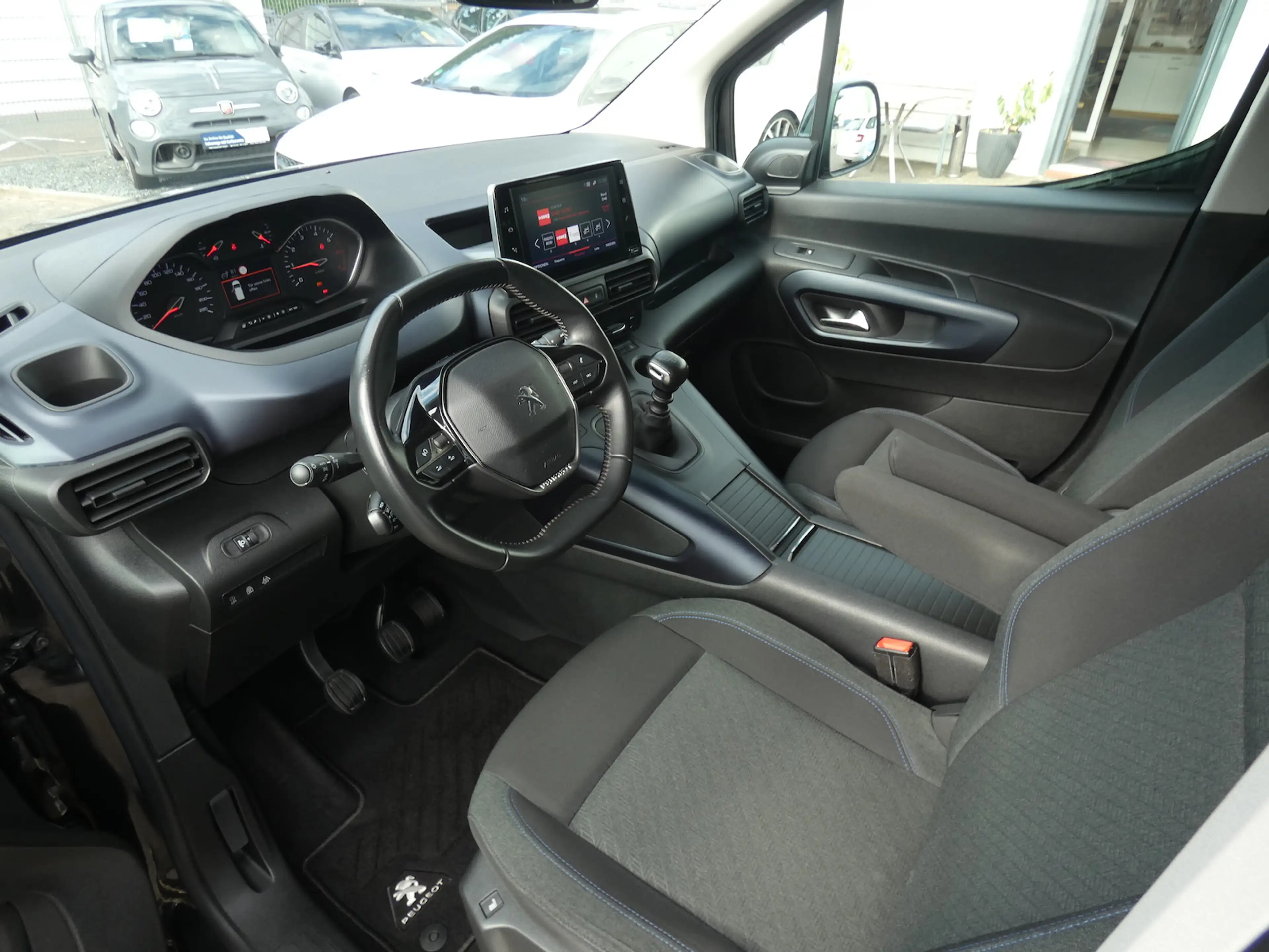 Peugeot Rifter 1,2 Allure *ZAHNRIEMEN NEU*1-HAND*KAMERA* — photo 15