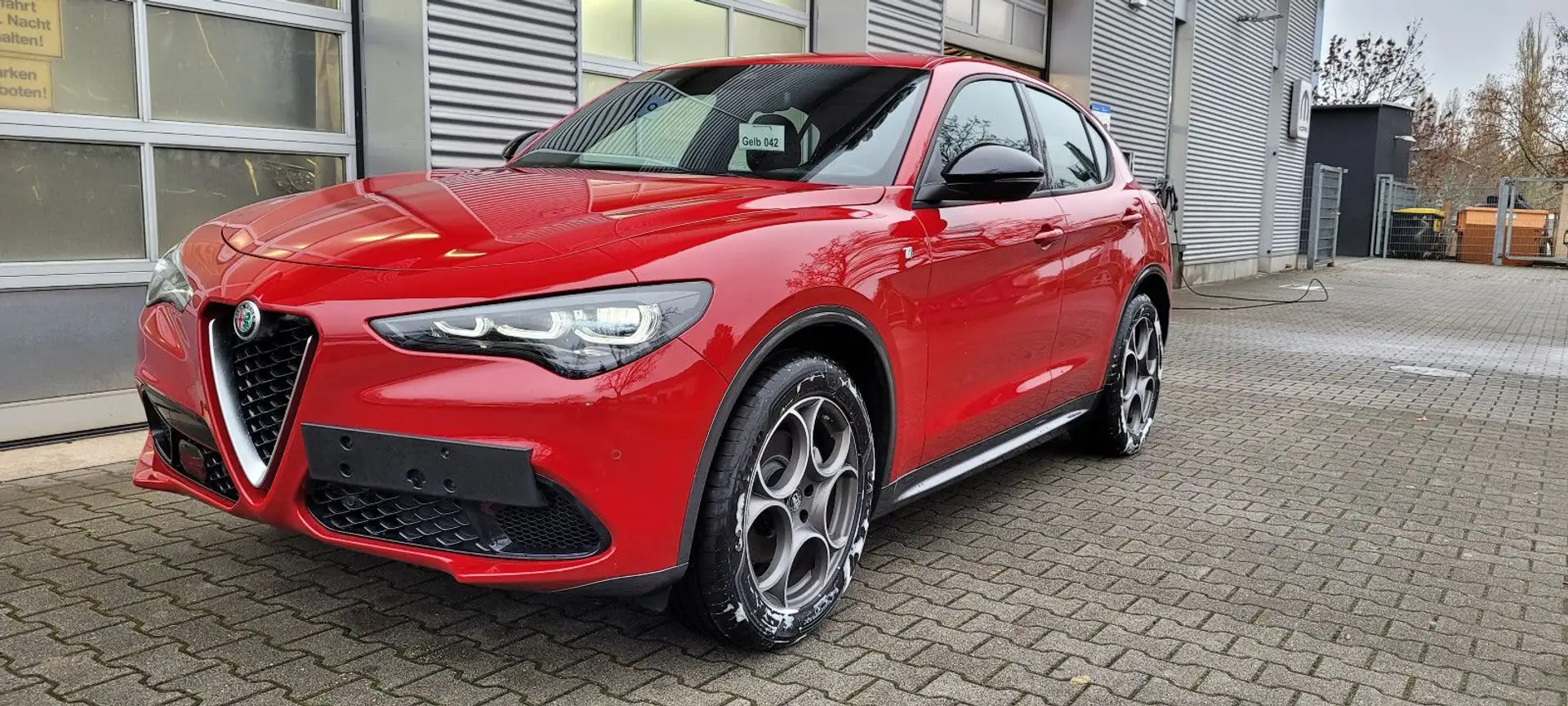 Alfa Romeo Stelvio Ti Q4 - neues Modell Rot - 2