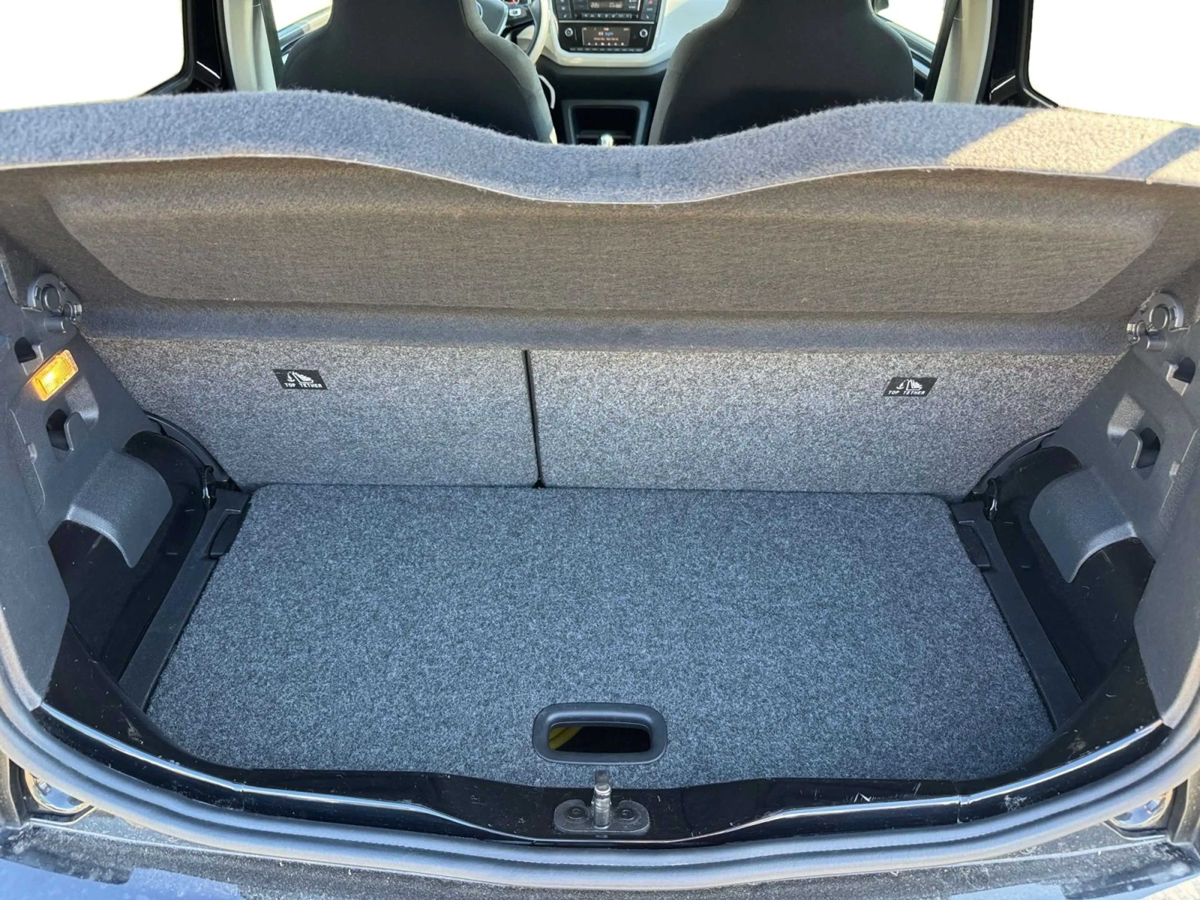 Volkswagen e-up! Edition, KAM/16"/GRA/SHZ/KLIMA uvm. — photo 14