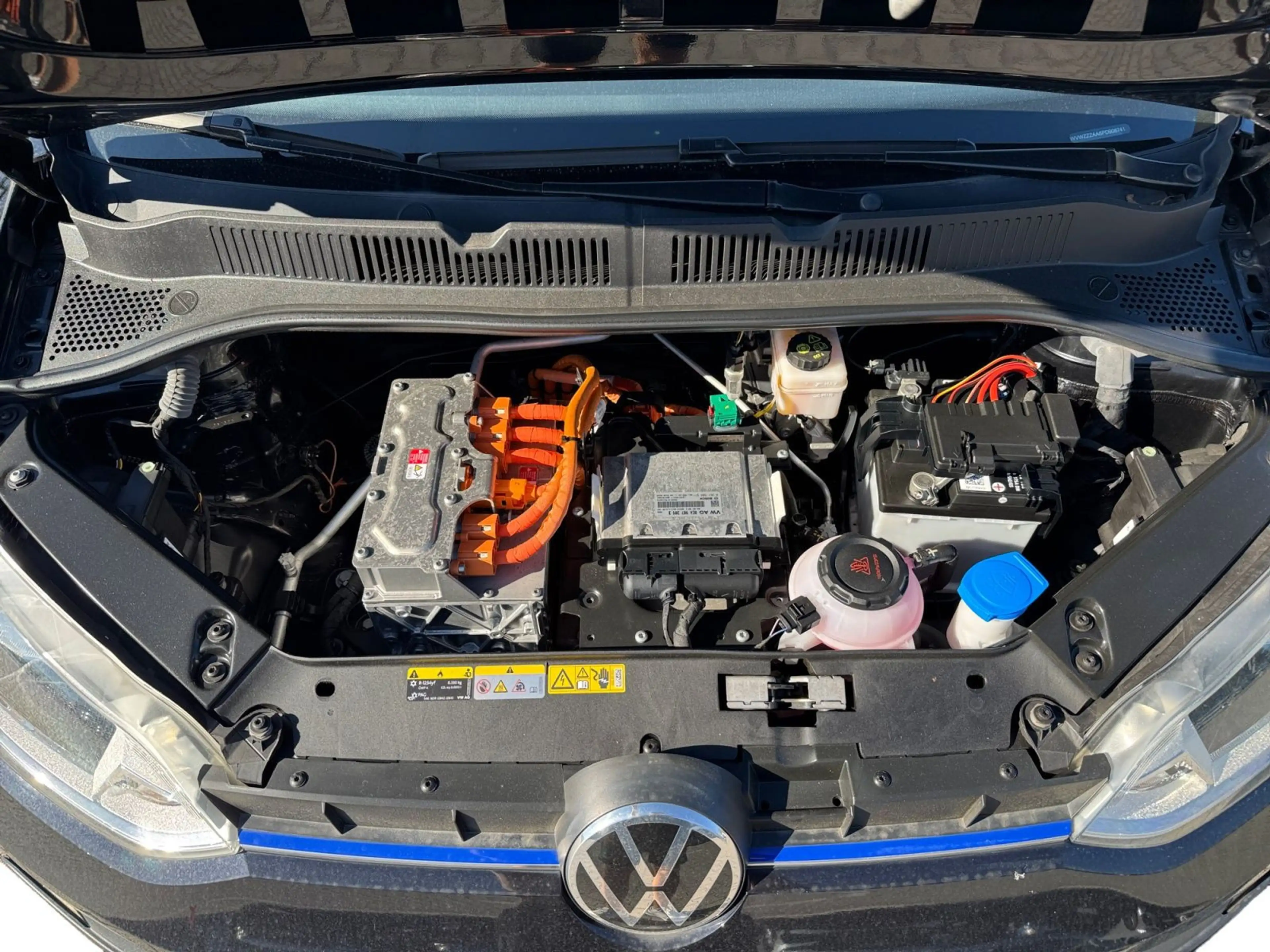 Volkswagen e-up! Edition, KAM/16"/GRA/SHZ/KLIMA uvm. — photo 12