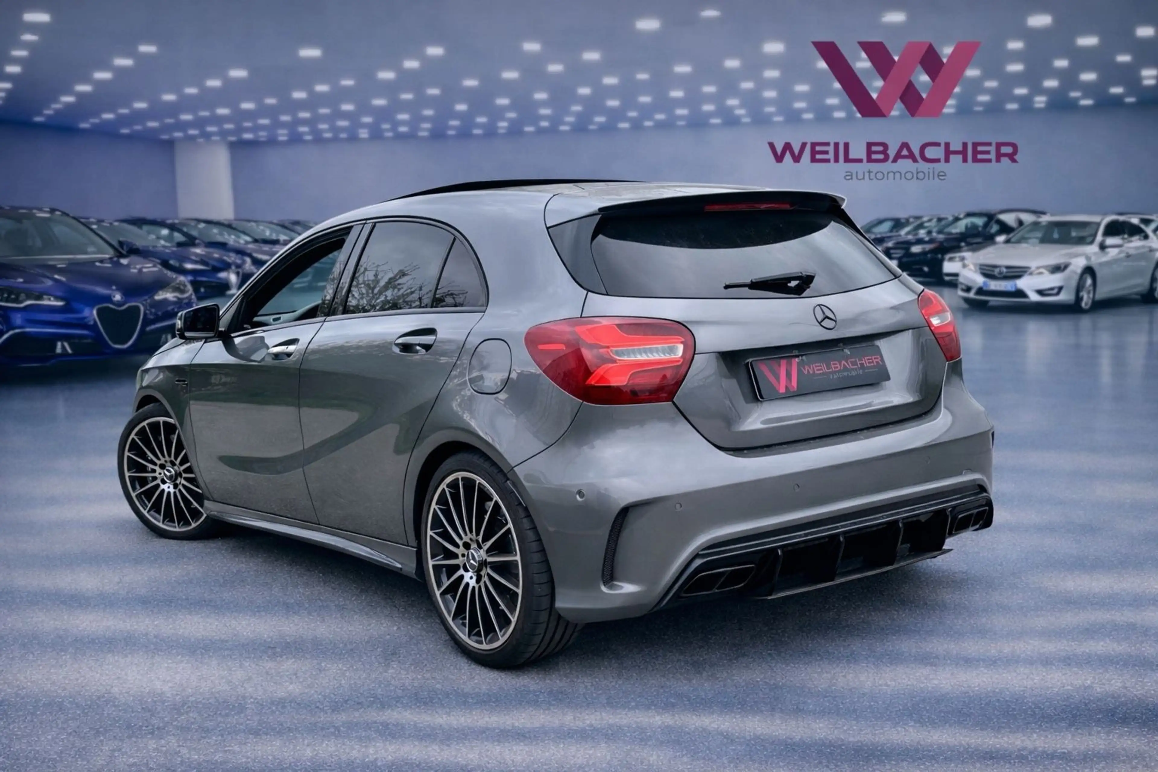 Mercedes-Benz A 45 AMG 4Matic * SportAbgas * Panorama * H&K * — photo 4