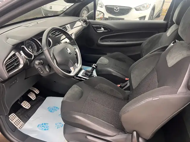 Citroen DS3 view 8