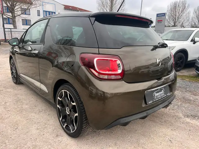 Citroen DS3 view 4