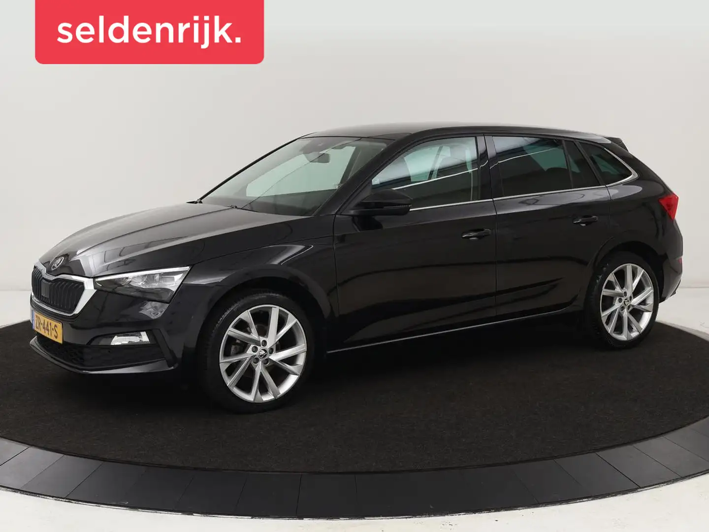 Skoda Scala 1.0 TSI First Edition | Panoramadak | Stoelverwarm Noir - 1