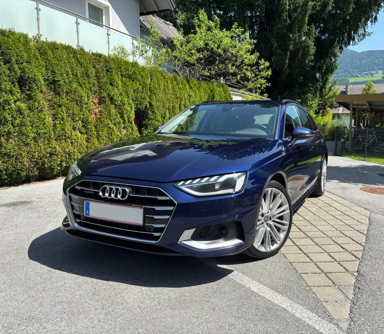 Audi A4 Avant 40 TDI quattro advanced S-tronic Blau - 1