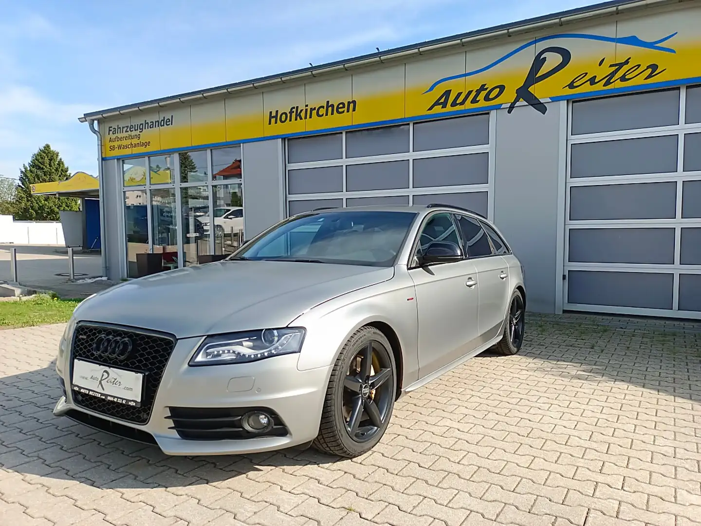 Audi A4 Avant 3,0 TDI DPF quattro Aut. S-line*AHV*PANO*... Grau - 1