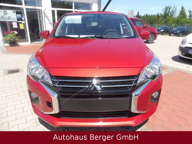 Mitsubishi Space Star view 2