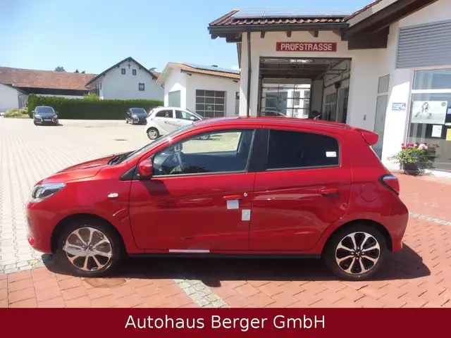 Mitsubishi Space Star view 8