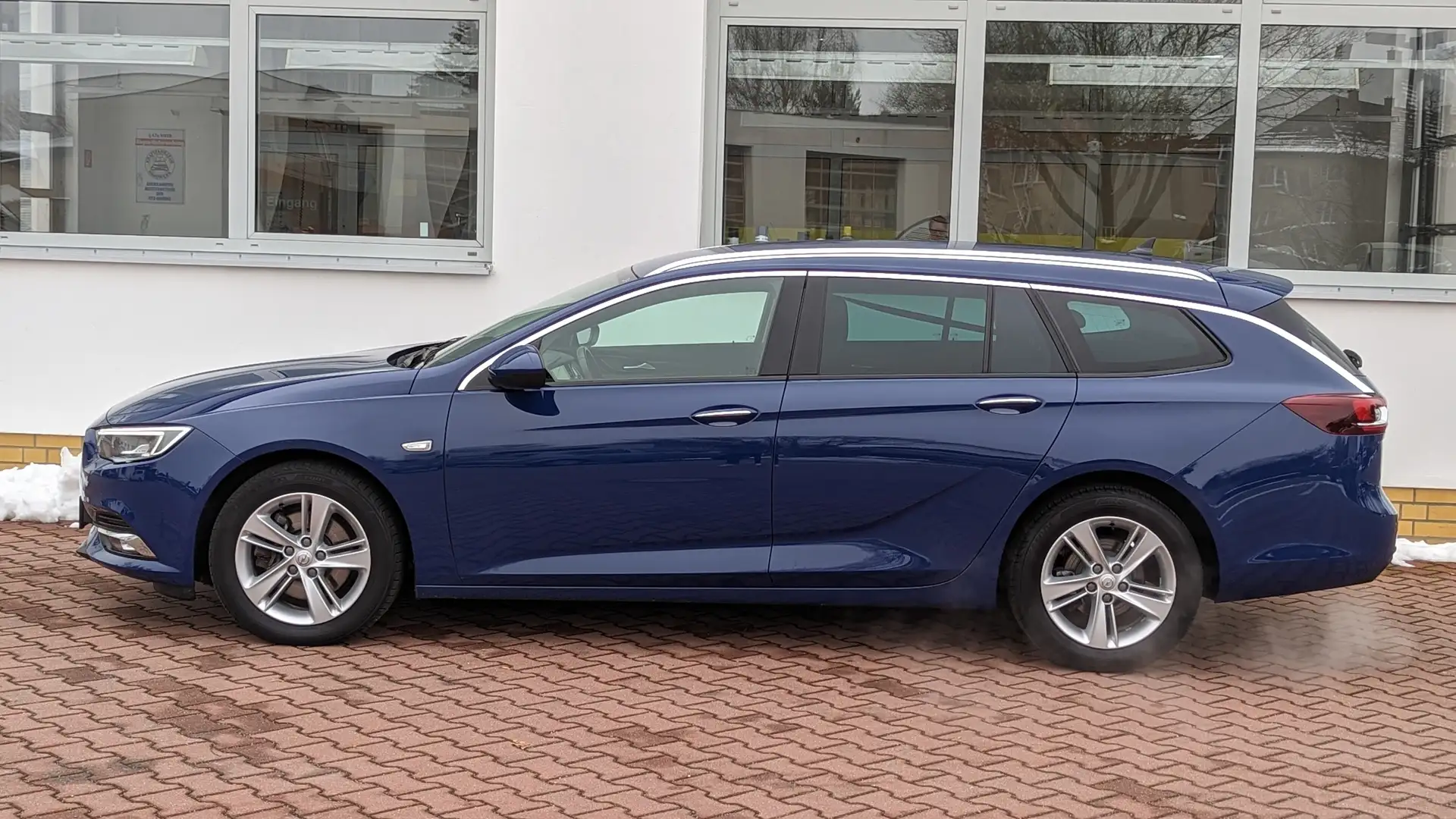 Opel Insignia Sports Tourer 2.0 Diesel Aut. Business Innovation Blau - 2