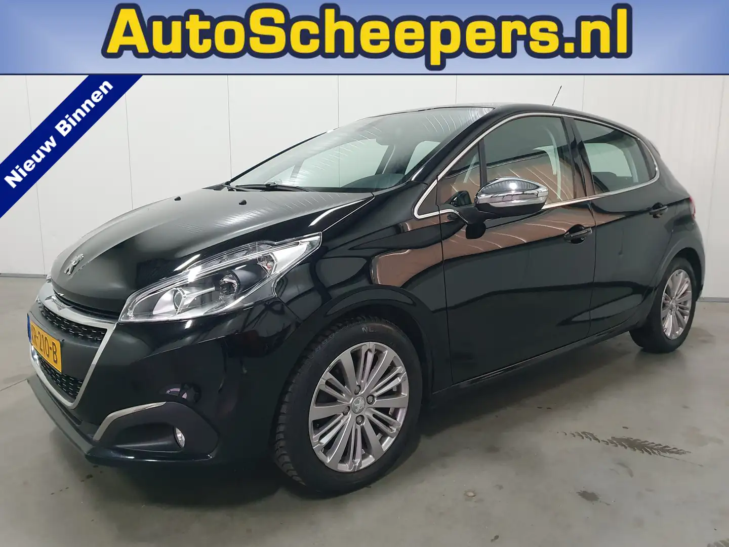 Peugeot 208 1.2 PureTech Blue Lease Allure NAVI/CARPLAY/CLIMA/ Noir - 1