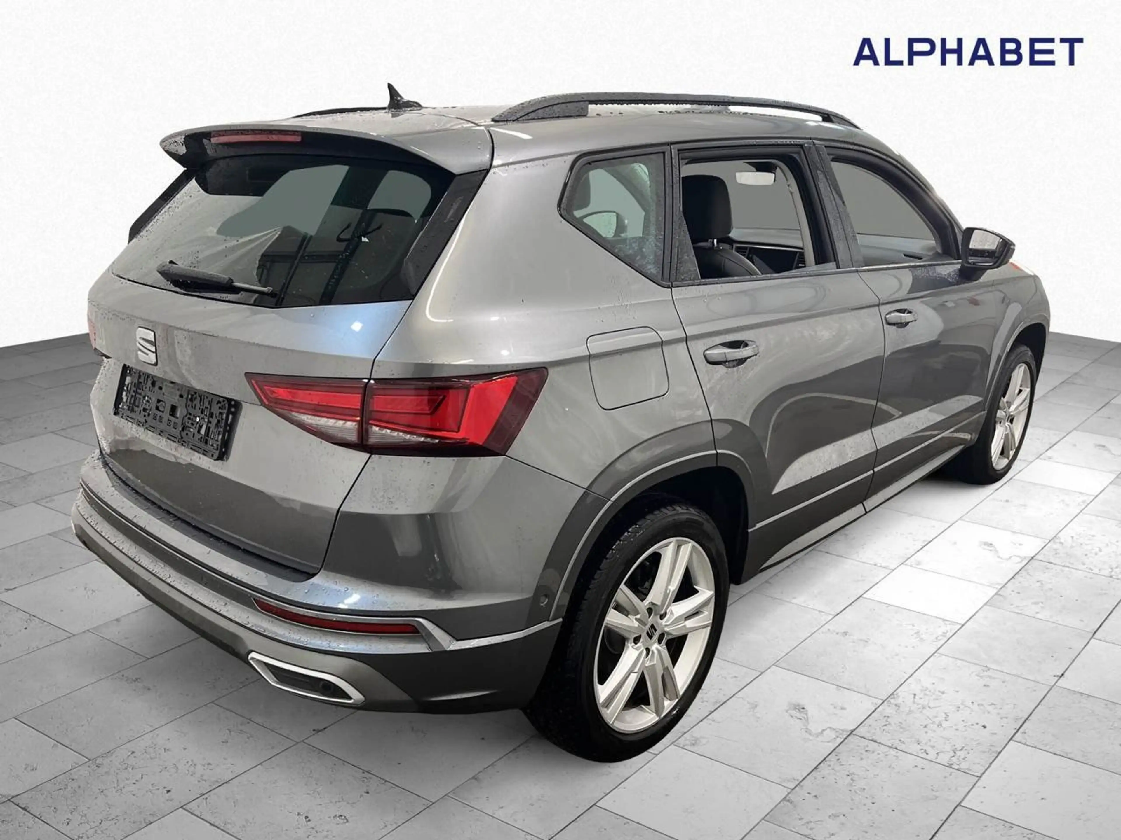 SEAT Ateca 2.0 TDI FR Virtual AHK Key LED Navi RKam — photo 5