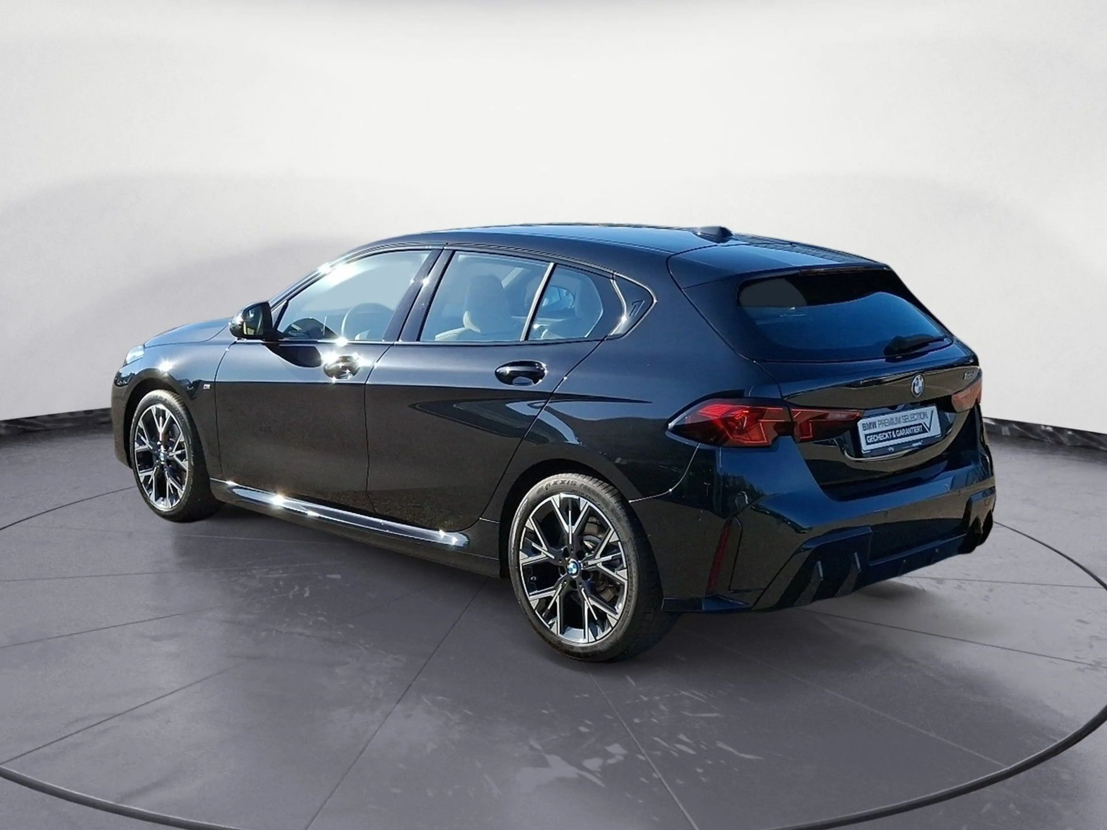 BMW 120 d Steptronic M SPORT Driving Assistant Adapti — photo 4