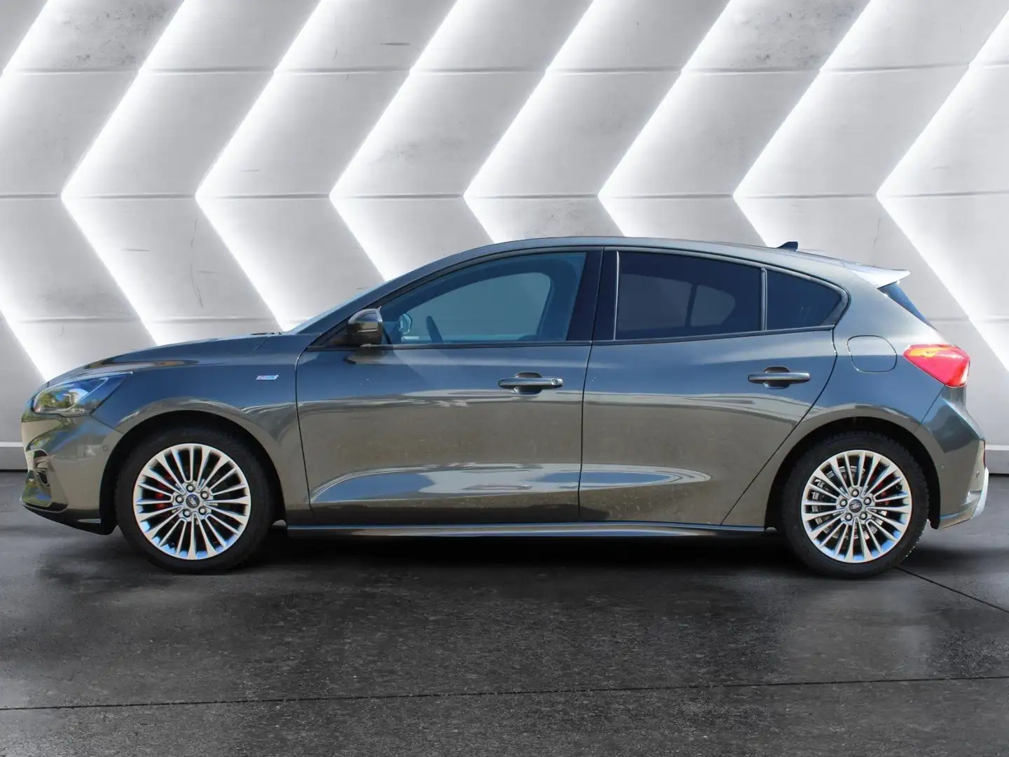 Ford Focus Lim. ST-Line X - Automatik Grau - 2
