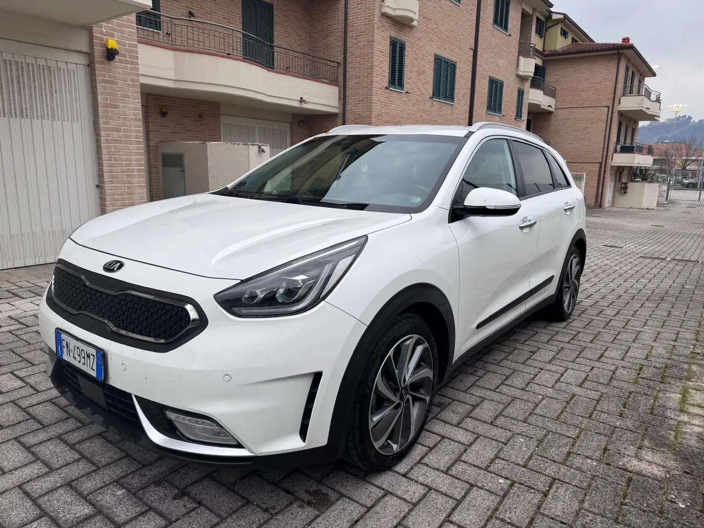Kia Niro Bílá - 1