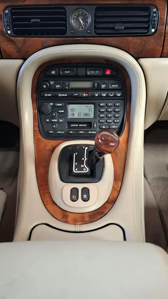 Jaguar XJ 3.2 V8 Executive NL-AUTO/NAP/WASSENAAR GELEVERD/RECENTE LPG-G3 ✔️, foto 11