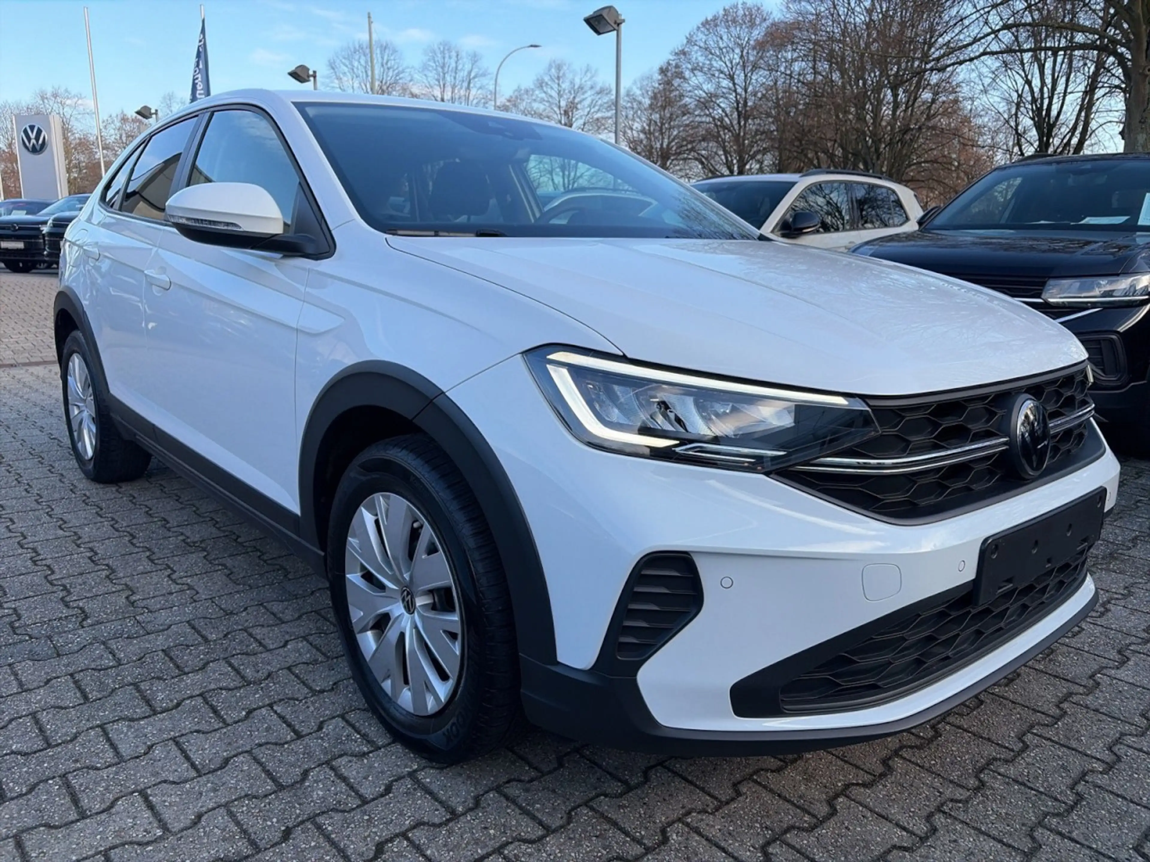 Volkswagen Taigo 1.0 TSI LED+Ganzjahresreifen Klima Einparkhilfe — photo 5