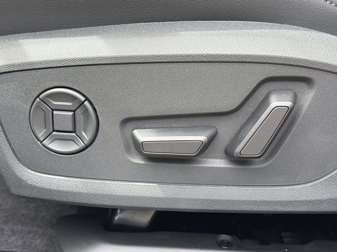 2026 Audi A5 TFSI Technik SLEEK DESIGN, DYNAMIC PERFORMANCE, AN thumb 20