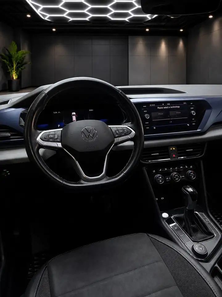 Volkswagen Taos снимка Volkswagen Taos