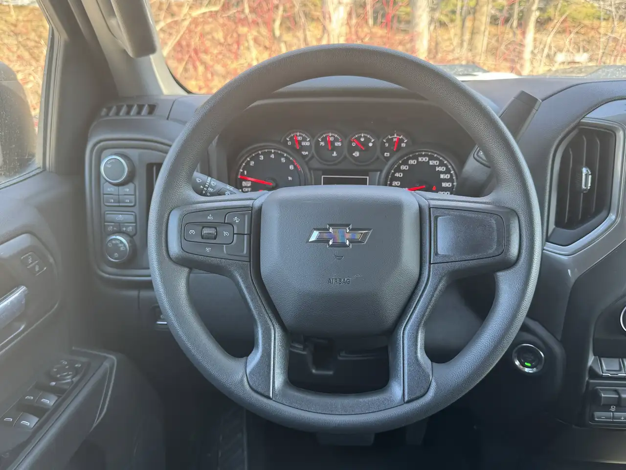 Chevrolet Silverado 1500 снимка Chevrolet Silverado 1500