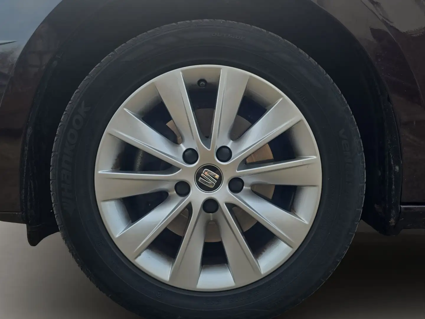 SEAT Leon ST Style 1.6 TDI DSG Cam ACC Lane GJR Neu Noir - 2